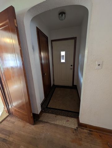 1111 Maryland Avenue E, Saint Paul, MN 55106