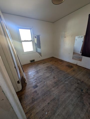 1111 Maryland Avenue E, Saint Paul, MN 55106