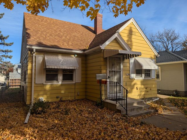 1111 Maryland Avenue E, Saint Paul, MN 55106