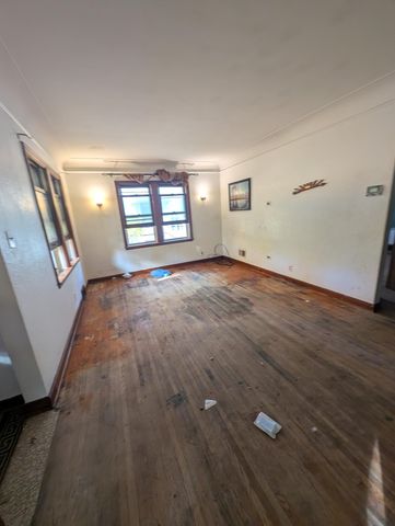 1111 Maryland Avenue E, Saint Paul, MN 55106