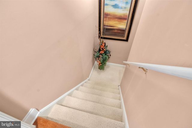51 GLACIER DR, Berlin, NJ 08009