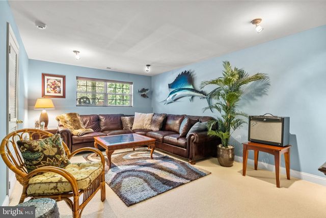 51 GLACIER DR, Berlin, NJ 08009