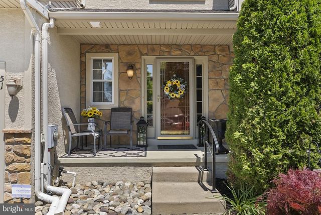 51 GLACIER DR, Berlin, NJ 08009