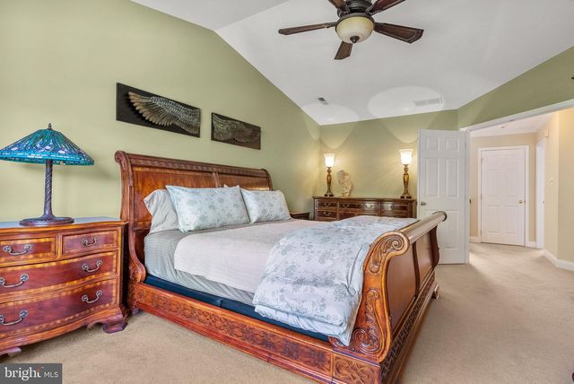 51 GLACIER DR, Berlin, NJ 08009