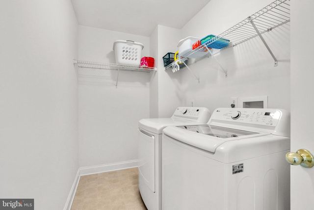 51 GLACIER DR, Berlin, NJ 08009