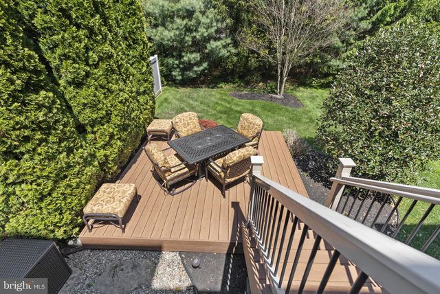 51 GLACIER DR, Berlin, NJ 08009