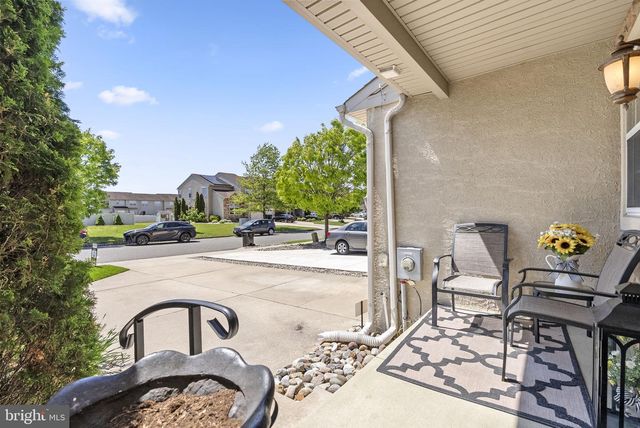51 GLACIER DR, Berlin, NJ 08009