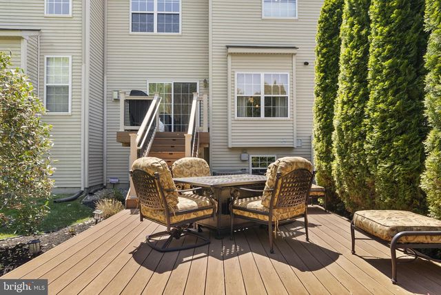 51 GLACIER DR, Berlin, NJ 08009
