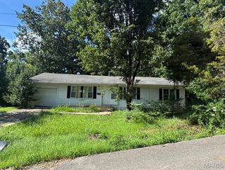 935 Pershing Street, Poplar Bluff, MO 63901