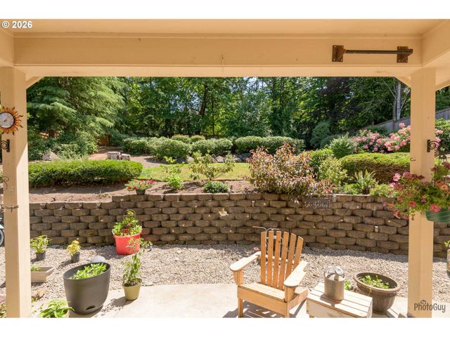 6171 FERNHILL Loop, Springfield, OR 97478