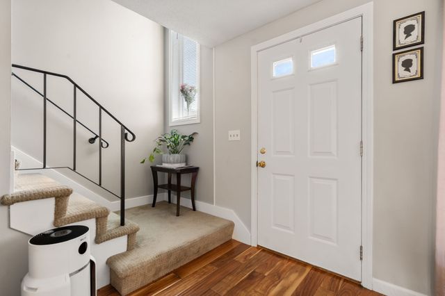 21 Welch 21, Easton, MA 02375