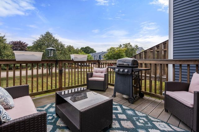 21 Welch 21, Easton, MA 02375