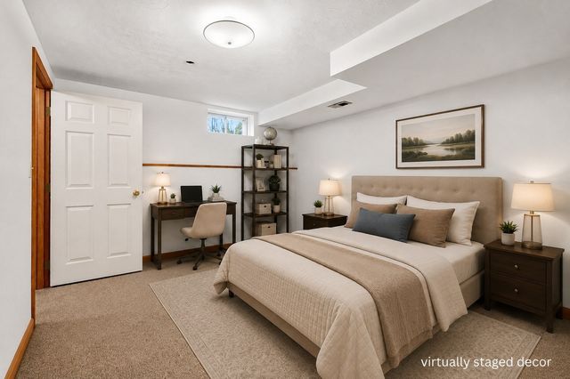 21 Welch 21, Easton, MA 02375