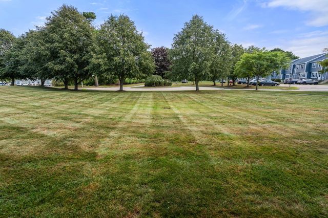 21 Welch 21, Easton, MA 02375