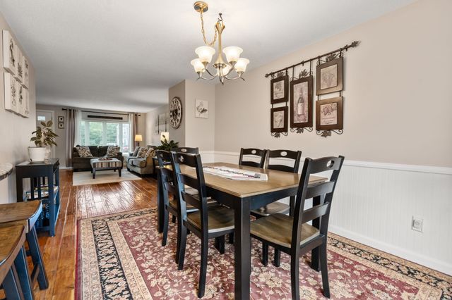 21 Welch 21, Easton, MA 02375
