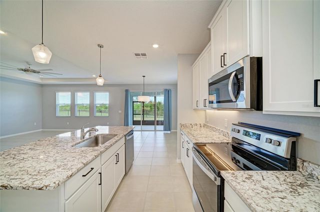 2230 MARSH HARBOUR LOOP, Bradenton, FL 34208