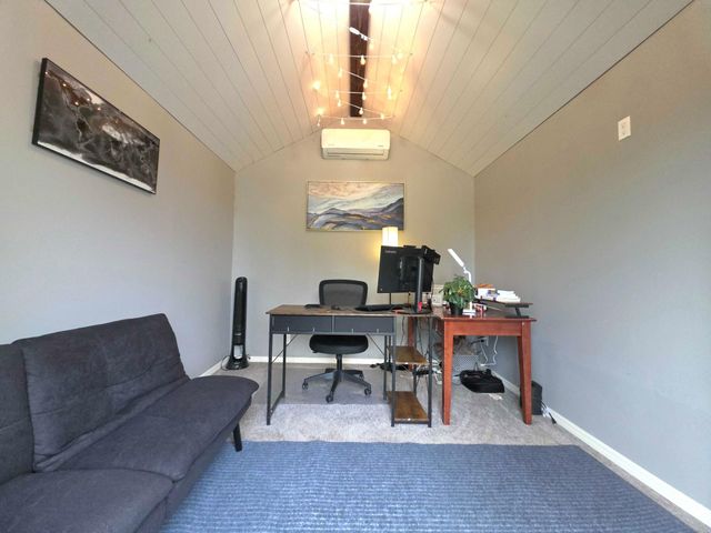 9243 Queens Gardens N, Brooklyn Park, MN 55443