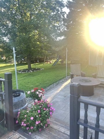 9243 Queens Gardens N, Brooklyn Park, MN 55443