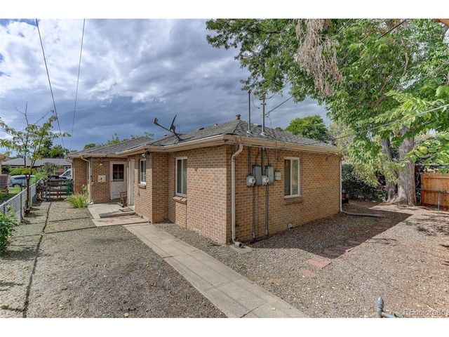 2308 Newport St, Denver, CO 80207