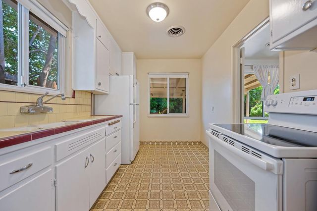 1840 La Jolla Dr, Stockton, CA 95204