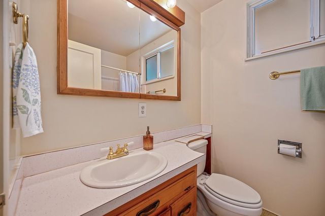 1840 La Jolla Dr, Stockton, CA 95204