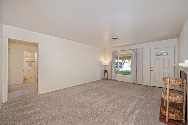 1840 La Jolla Dr, Stockton, CA 95204
