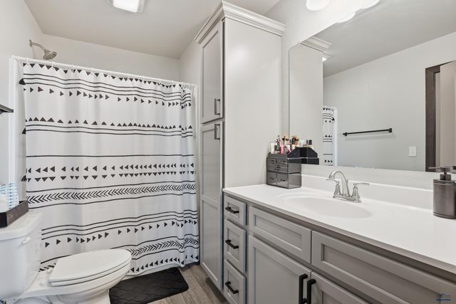 404 YELNER DR, Box Elder, SD 57719