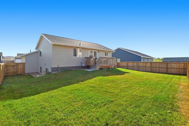 404 YELNER DR, Box Elder, SD 57719