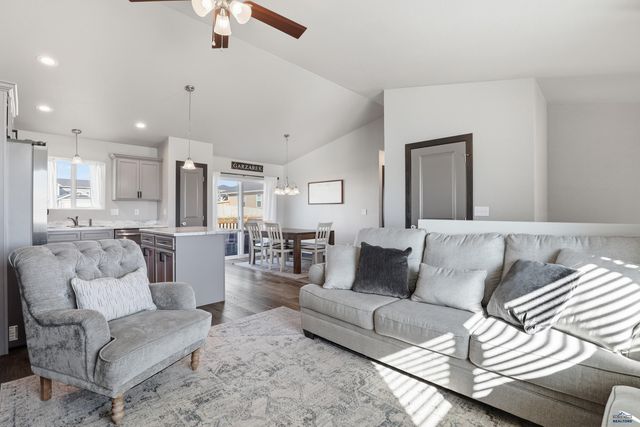 404 YELNER DR, Box Elder, SD 57719