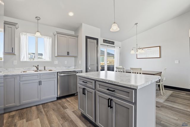 404 YELNER DR, Box Elder, SD 57719