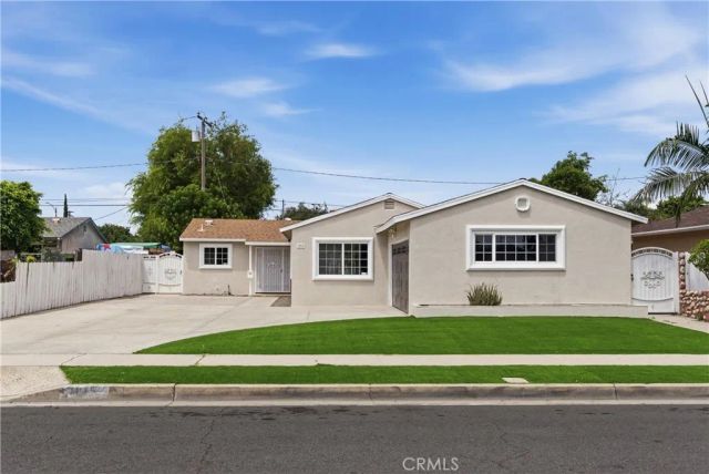 1015 N Modena Place, Anaheim, CA 92801