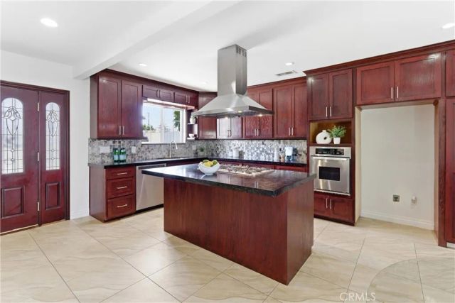 1015 N Modena Place, Anaheim, CA 92801
