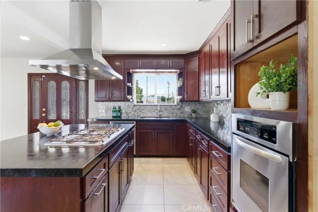 1015 N Modena Place, Anaheim, CA 92801