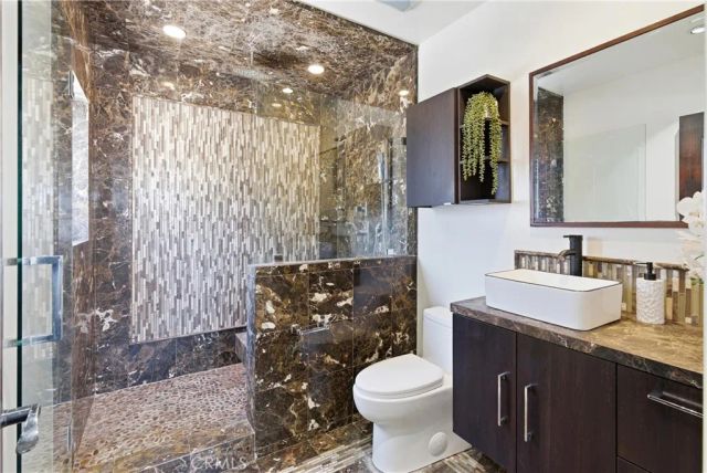 1015 N Modena Place, Anaheim, CA 92801