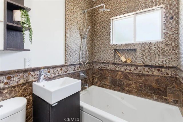 1015 N Modena Place, Anaheim, CA 92801