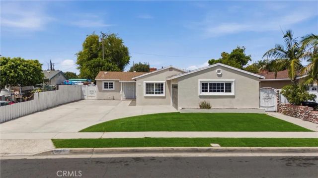 1015 N Modena Place, Anaheim, CA 92801