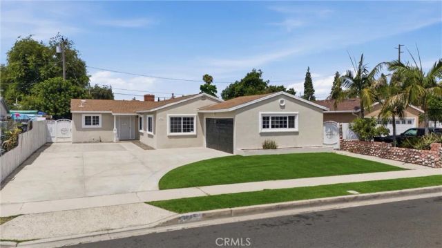 1015 N Modena Place, Anaheim, CA 92801