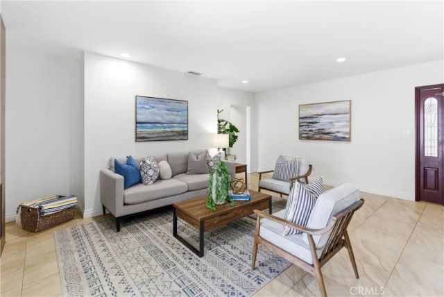 1015 N Modena Place, Anaheim, CA 92801