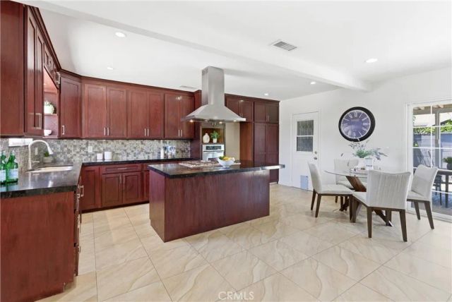 1015 N Modena Place, Anaheim, CA 92801