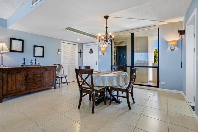 130 LAKESHORE Drive 322, North Palm Beach, FL 33408
