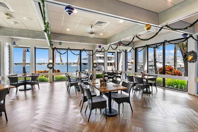130 LAKESHORE Drive 322, North Palm Beach, FL 33408