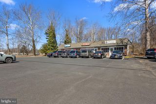 305 LAKEHURST RD, Browns Mills, NJ 08015