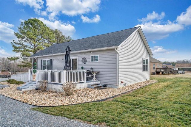 6406 Scruggs RD, Moneta, VA 24121