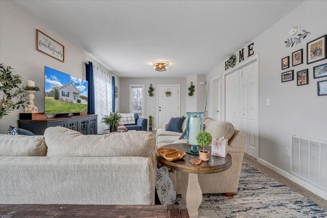 6406 Scruggs RD, Moneta, VA 24121