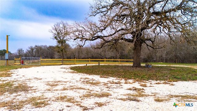 199 Sand Hill Road, Dale, TX 78616