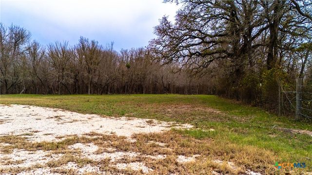 199 Sand Hill Road, Dale, TX 78616