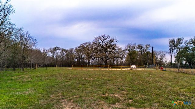 199 Sand Hill Road, Dale, TX 78616