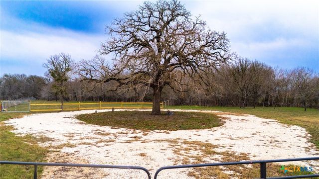 199 Sand Hill Road, Dale, TX 78616