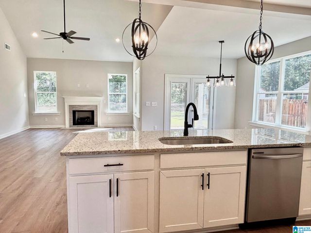 480 TAYLORS WAY, Moody, AL 35004