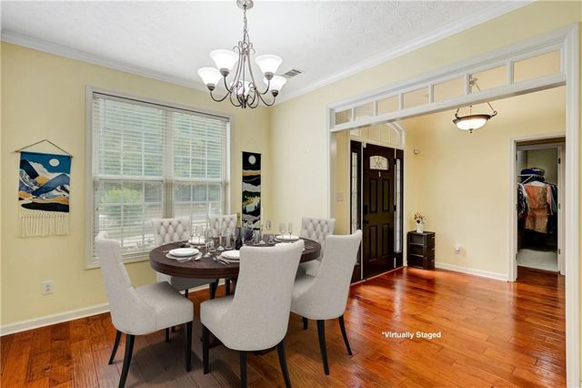 110 Rockglen Court, Fayetteville, GA 30215